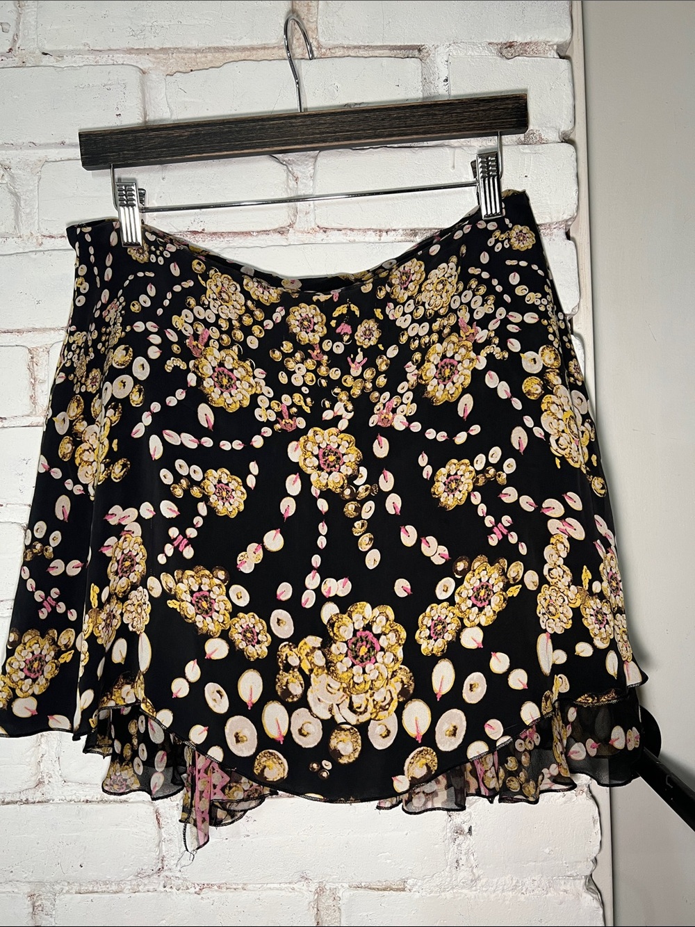 100% silk abstract pattern Black Floral-Print Ruffled Mini Skirt